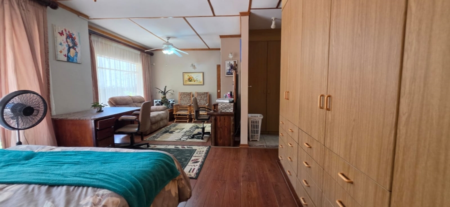 3 Bedroom Property for Sale in La Hoff North West